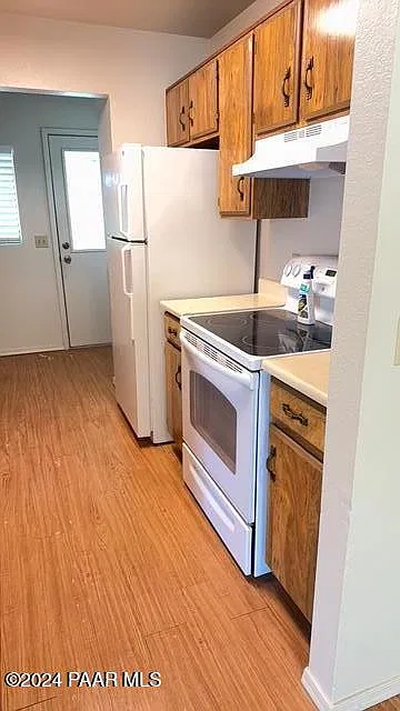 2 bed, 1.0 bath, 1736 sqft, $1,194 — Photo 4