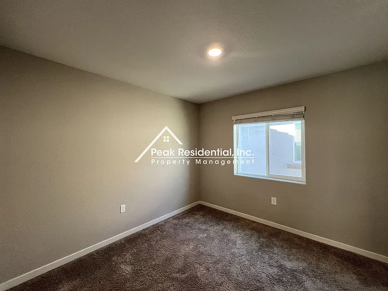 2808 Bedell St — Photo 8