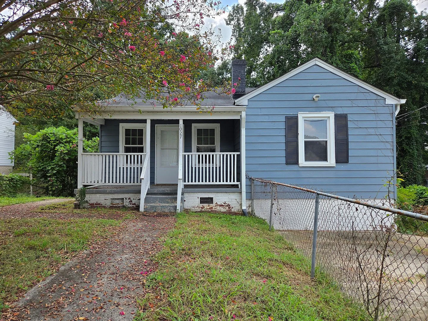 Three Bedroom Home in Gastonia — Photo 1