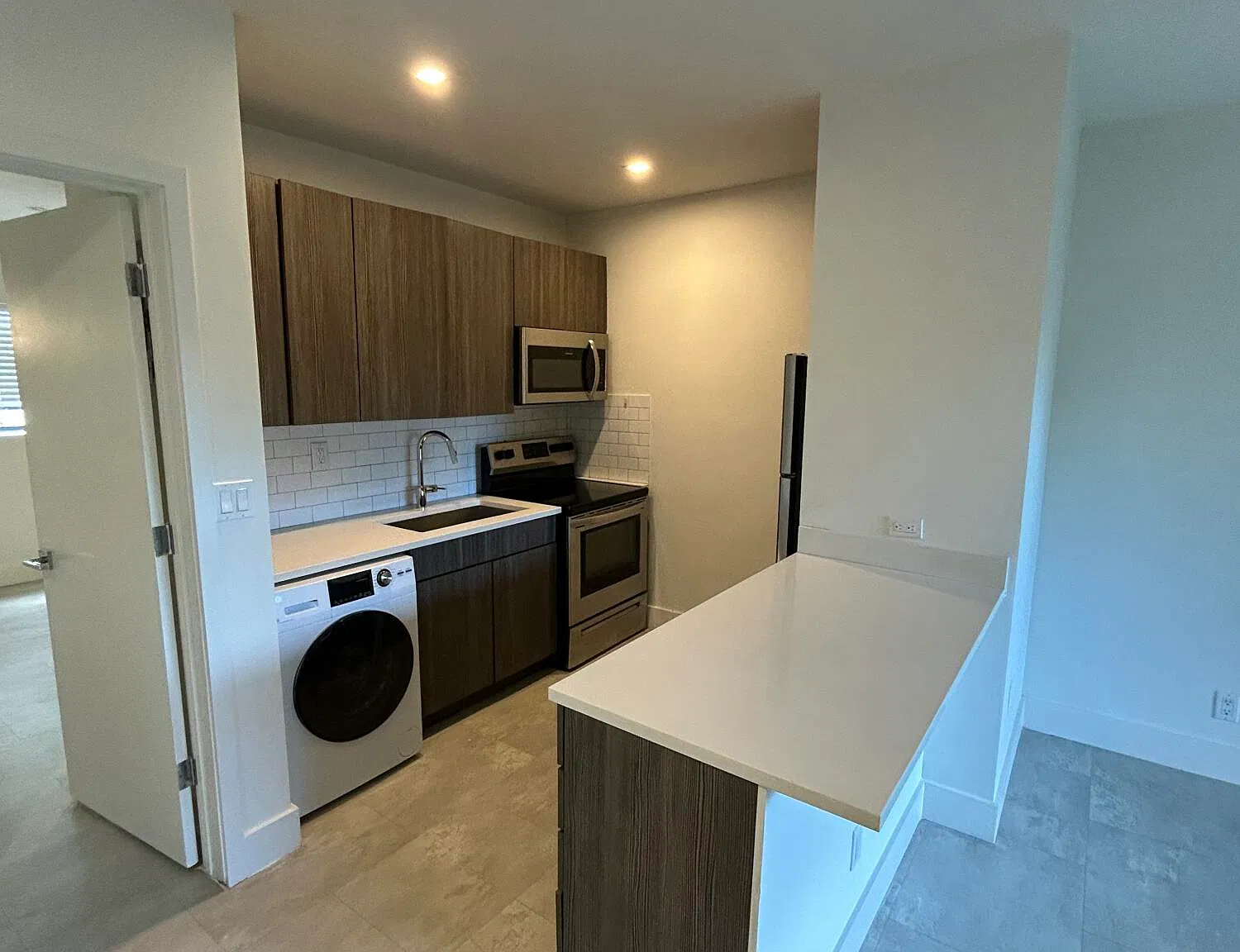 1 bed, 1.0 bath, 4337 sqft, $1,800 — Photo 4