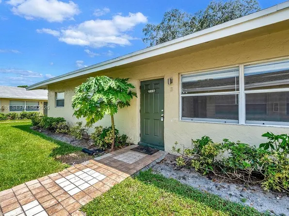 6953 SW 7th St, Pompano Beach, FL 33068