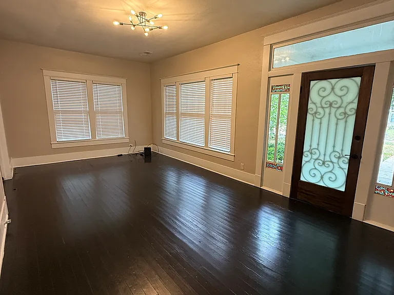 503 Jefferson St — Photo 12
