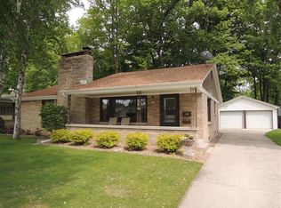 2204 Markham St, Manitowoc, WI 54220