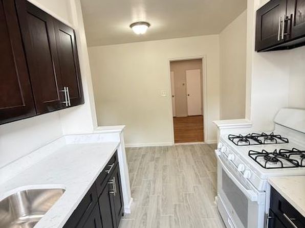 2343 E 12th St #2K