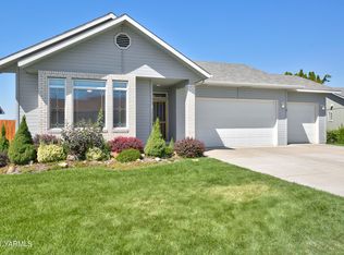 708 Tumac Dr, Yakima, WA