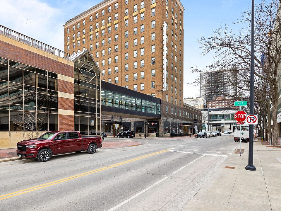1st image of 400 Walnut St Ste 903
