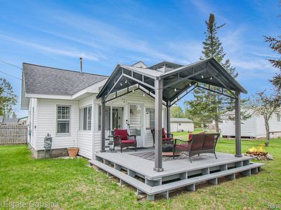 116 Alma Ln, Houghton Lake, MI, 48629