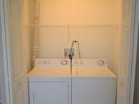 4th image of 1233 N Split Oak Cir