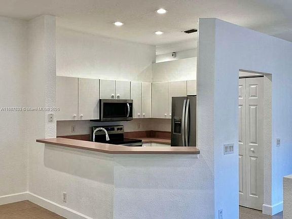 5th image of 1761 Aspen Ln