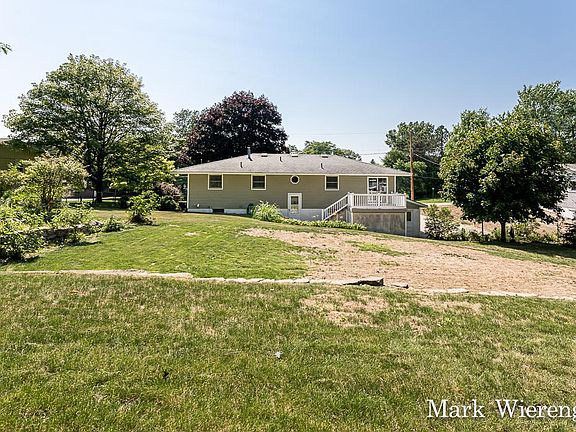 4th image of 17616 Navaho Dr