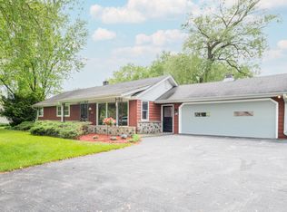 W150N5291 Badger Dr, Menomonee Falls, WI 53051