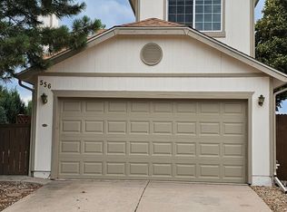 556 Longfellow Ln, Highlands Ranch, CO 80126