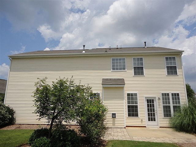 2nd image of 3501 E 35th St