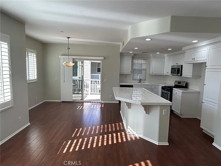 8152 Parkside St #8152 — Photo 2