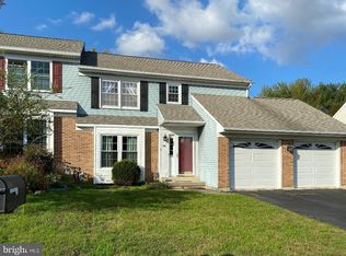 14 Long Meadow Ct, Newark, DE 19711