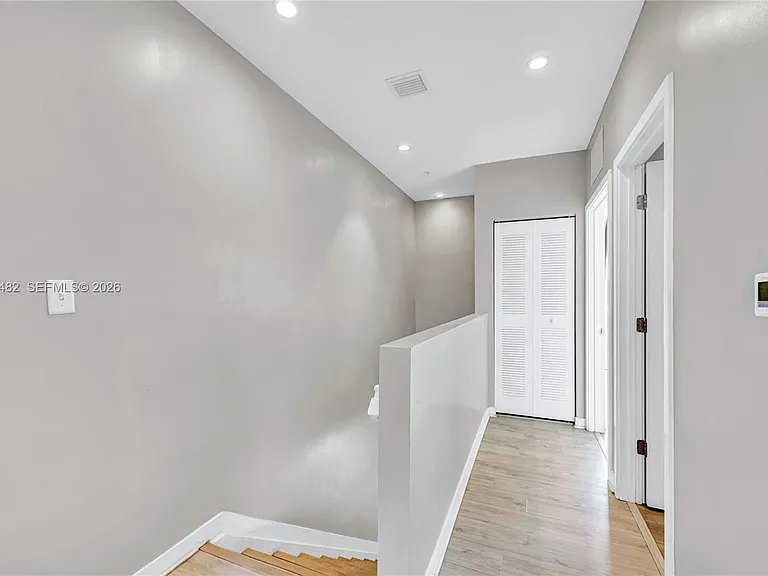 170 NE 158th St #2 — Photo 26