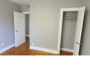6915 S Dante Ave #3, Chicago, IL 60637