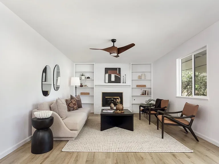 6909 Harvest Rd — Photo 9