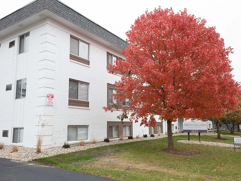 Treciti Village Apartments — Photo 11