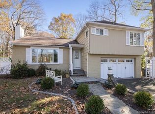 46 Moose Hill Rd, Trumbull, CT 06611