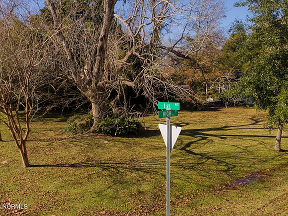 2nd image of 301 High Street LOT 85 & 1/2 of 86