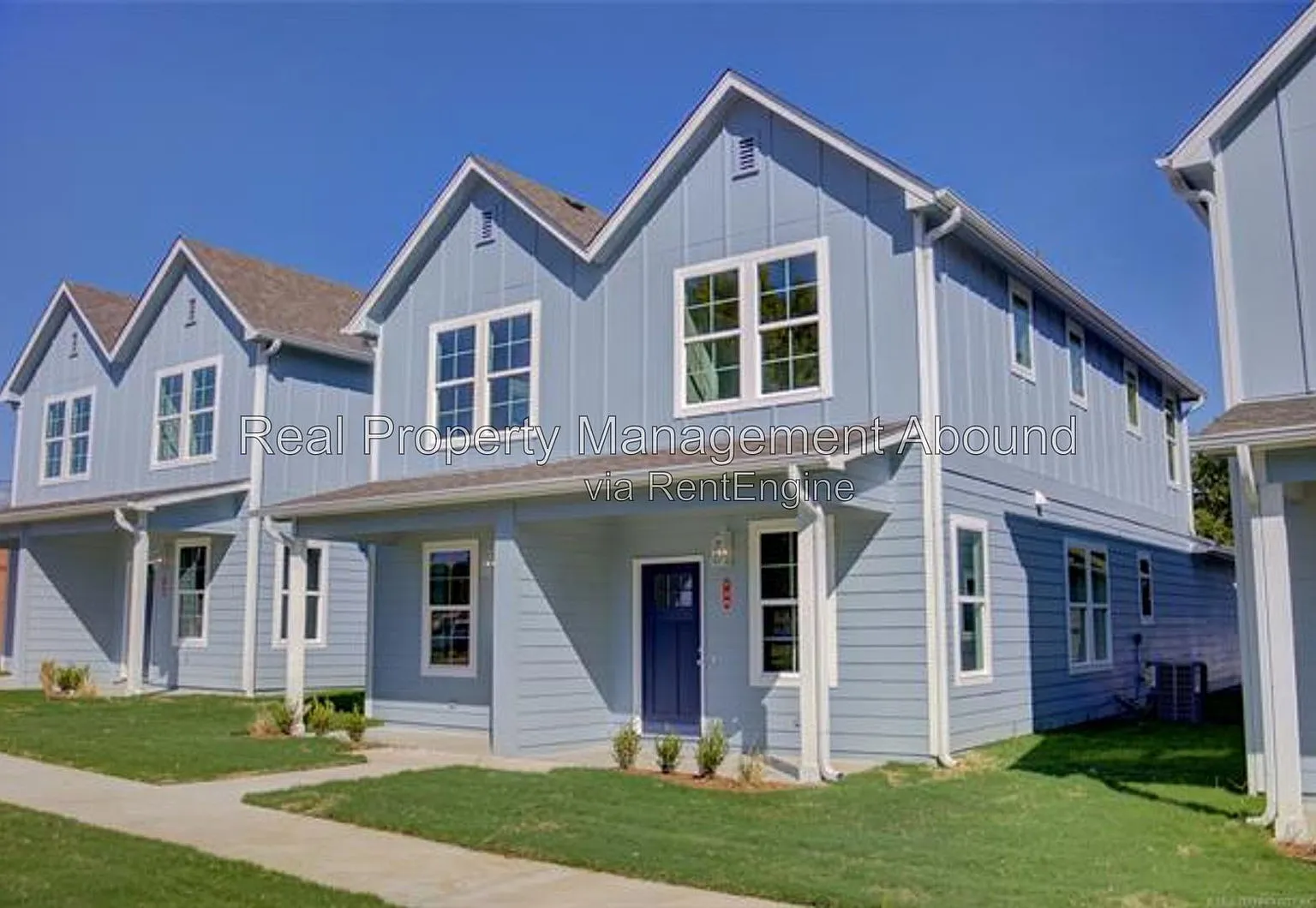 2 bed, 2.5 bath, 1120 sqft, $1,600 — Photo 2