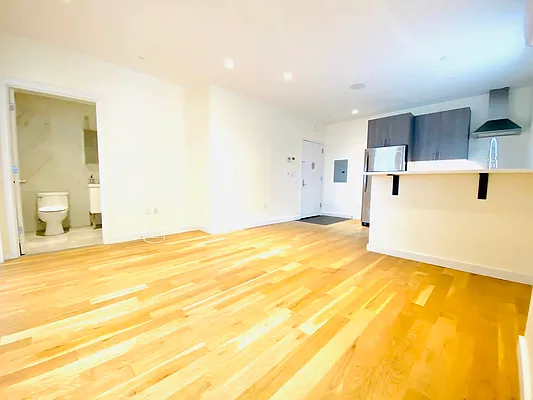 Rented by null | media 51