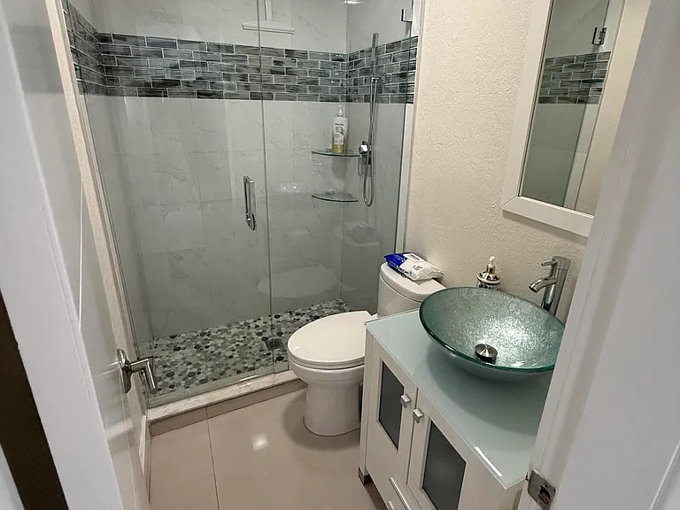 3139 Egremont Dr — Photo 23