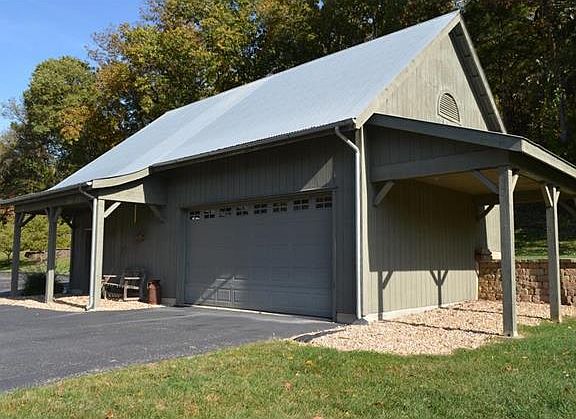 5th image of 1518 Madisons Creek Ln