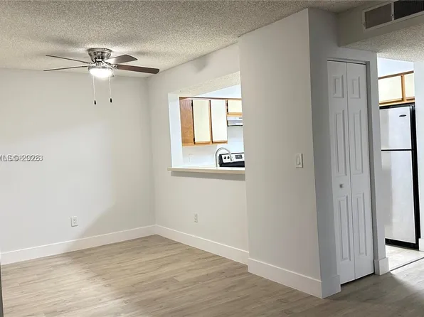 1243 SW 46th Ave APT 1111, Pompano Beach, FL 33069