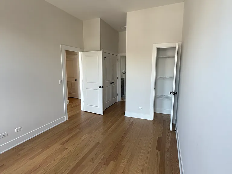 3354 N Sheffield Ave — Photo 18