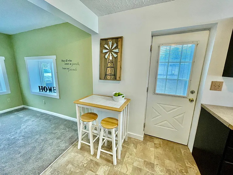 4450 Cynthia Dr — Photo 12