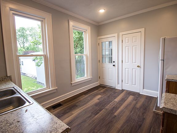 2nd image of 86 Mynderse St #1
