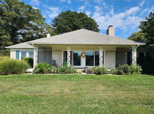 301 Queen Anne Club Dr, Stevensville, MD 21666