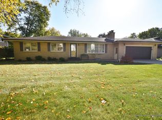 34W287 Sunset Dr, Batavia, IL 60510