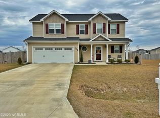 408 Cattle Ranch Ln, Jacksonville, NC 28546