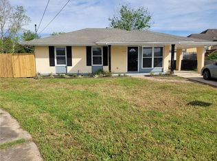 5958 Vienna Ct, New Orleans, LA 70126