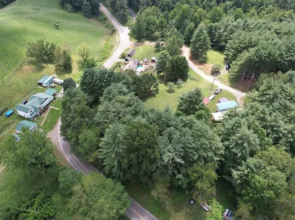 4251 Riverside Dr, Independence, VA 24348