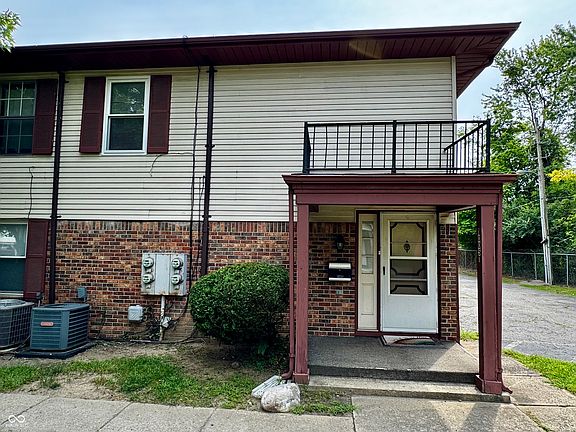 4th image of 10051 Penrith Dr