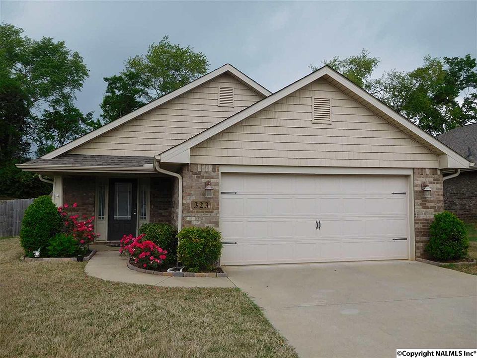 1st image of 323 Dovington Dr