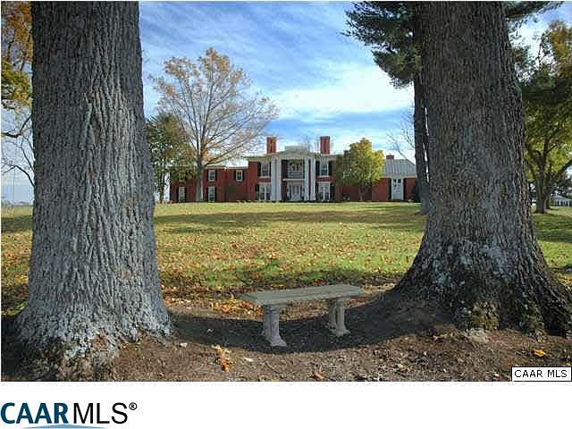 1st image of 225 Arcadian Way