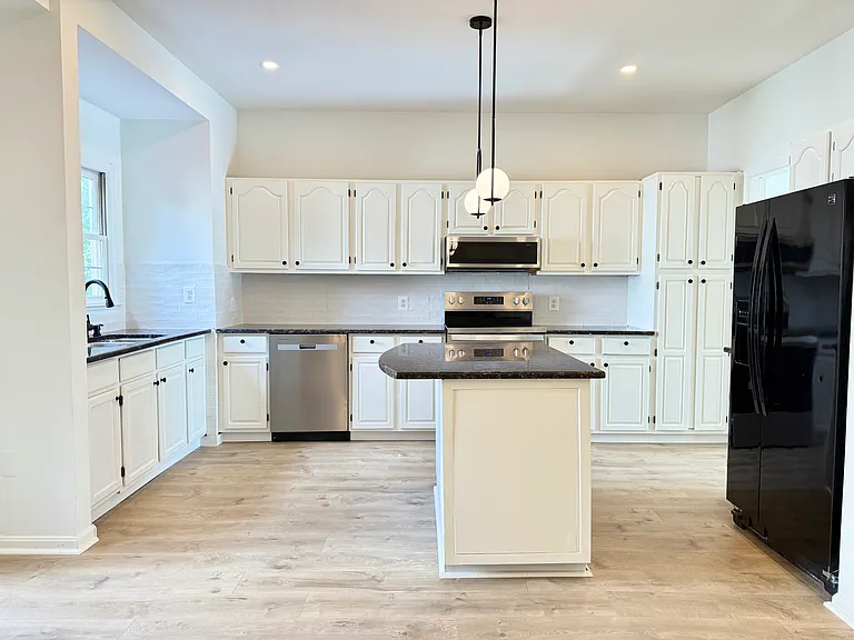 14604 Woodgate Manor Cir — Photo 16