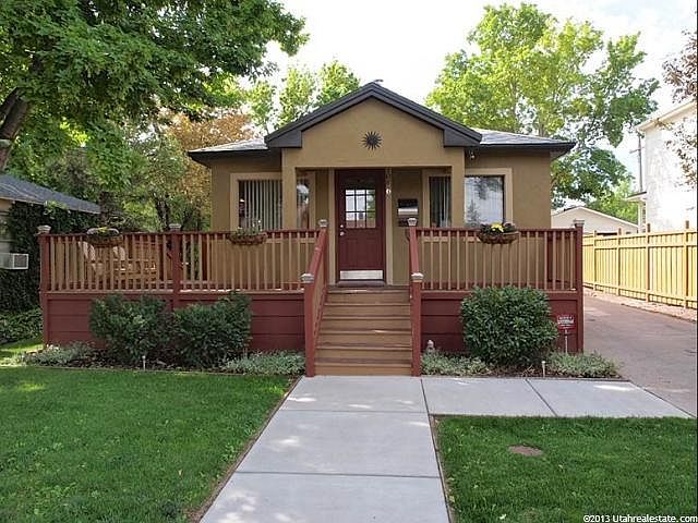 1st image of 1056 E Wood Ave