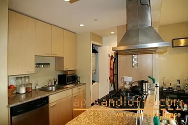 Rented by aptsandlofts.com