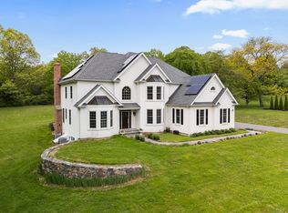 24 N Racebrook Rd, Woodbridge, CT 06525