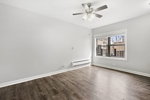 4th image of 4555 N Malden St APT 318