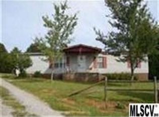 5678 Quailwood Dr, Hickory, NC 28601