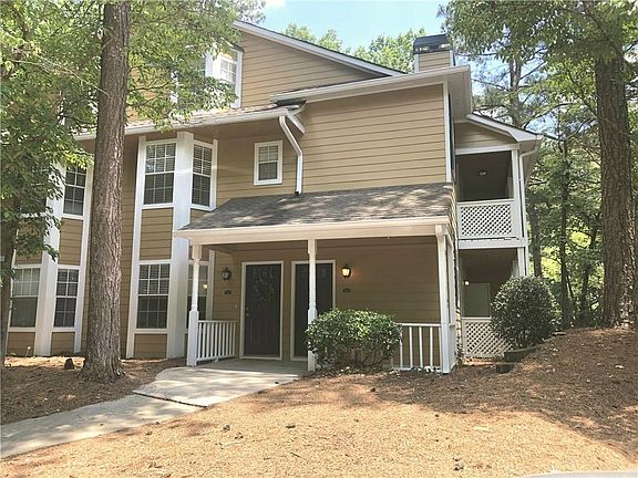 3rd image of 4101 Riverlook Pkwy SE Unit 14