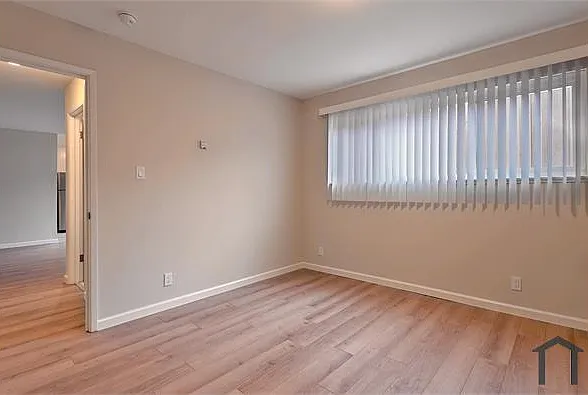 423 25th Ave #103 — Photo 6