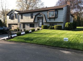 67 Stevens St, Milford, CT 06460